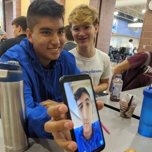 Meet your Posher, Hunter